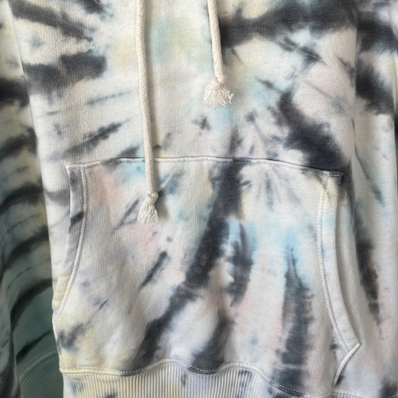 AE sweatshirt - Picture 3 of 5